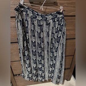 Vintage Chico's Black and White Rayon Skirt